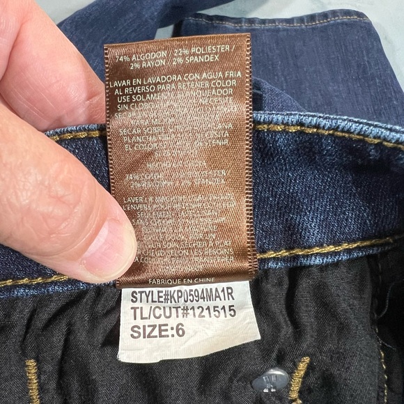 🌼Kut from the Kloth “KATY Ankle Straight Leg” Jeans, Size: 6 - Picture 9 of 9